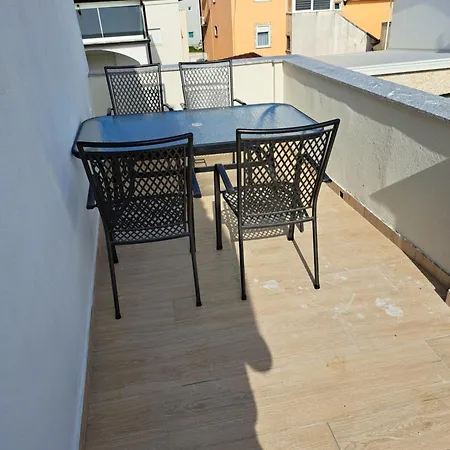 Apartmani Meri Vir Exterior photo