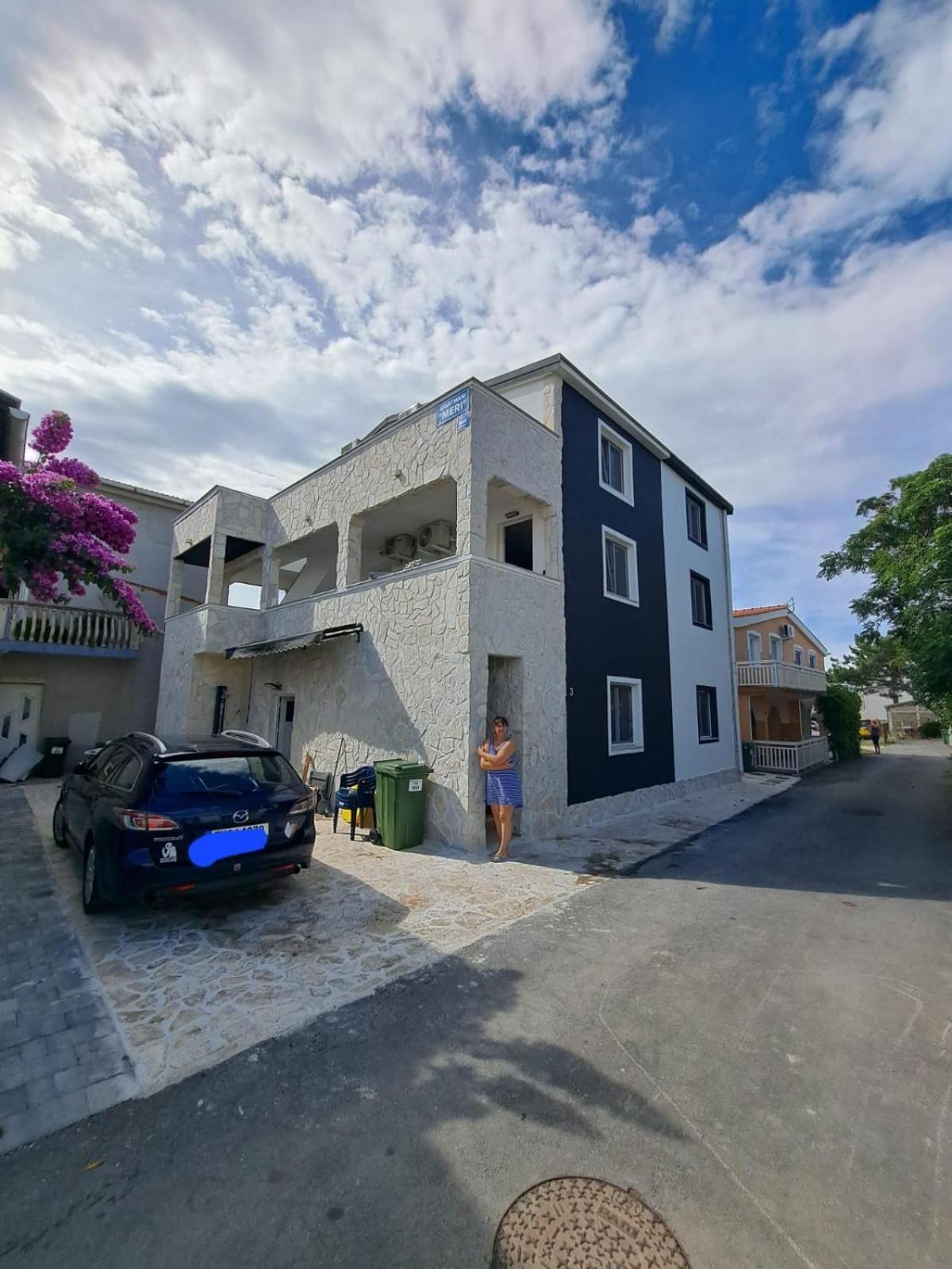 Apartament Meri *